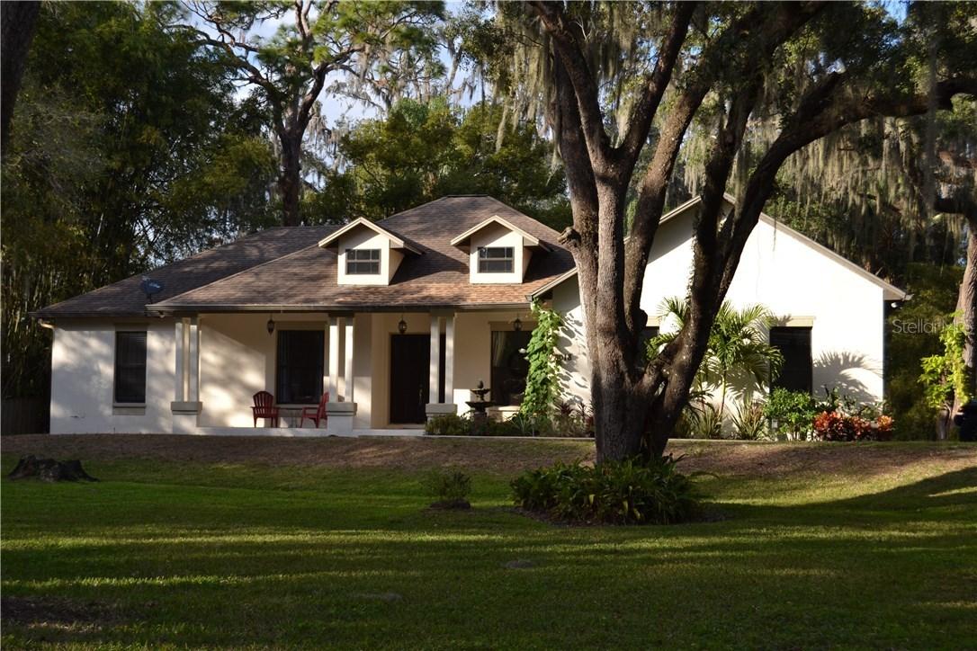 8018 Paulson Ln., Tampa, FL 33617