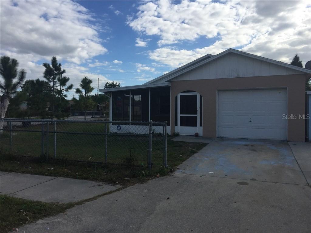 1243 Dr Martin Luther King Jr Pl., Palmetto, FL 34221