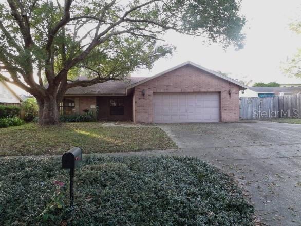 17718 Rivendel Rd., Lutz, FL 33549