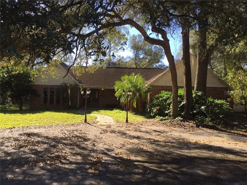 7616 23rd St., Zephyrhills, FL 33540