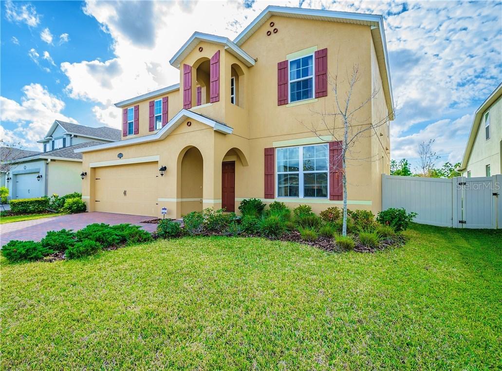 1565 Feather Grass Loop, Lutz, FL 33558