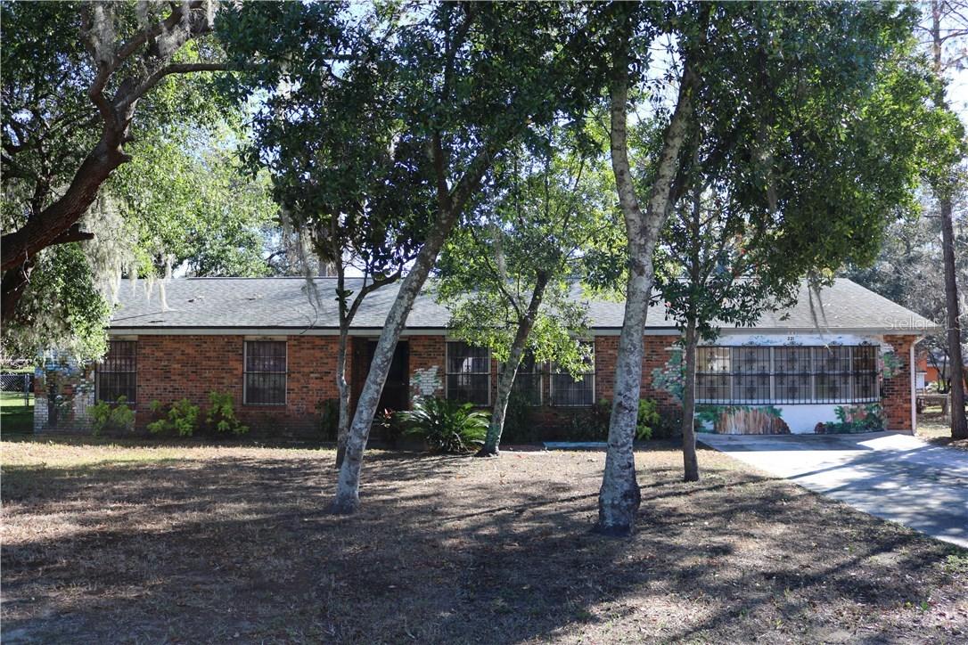 221 Limona Rd., Brandon, FL 33510