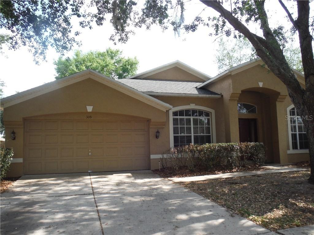 305 Country Vineyard Dr., Valrico, FL 33594