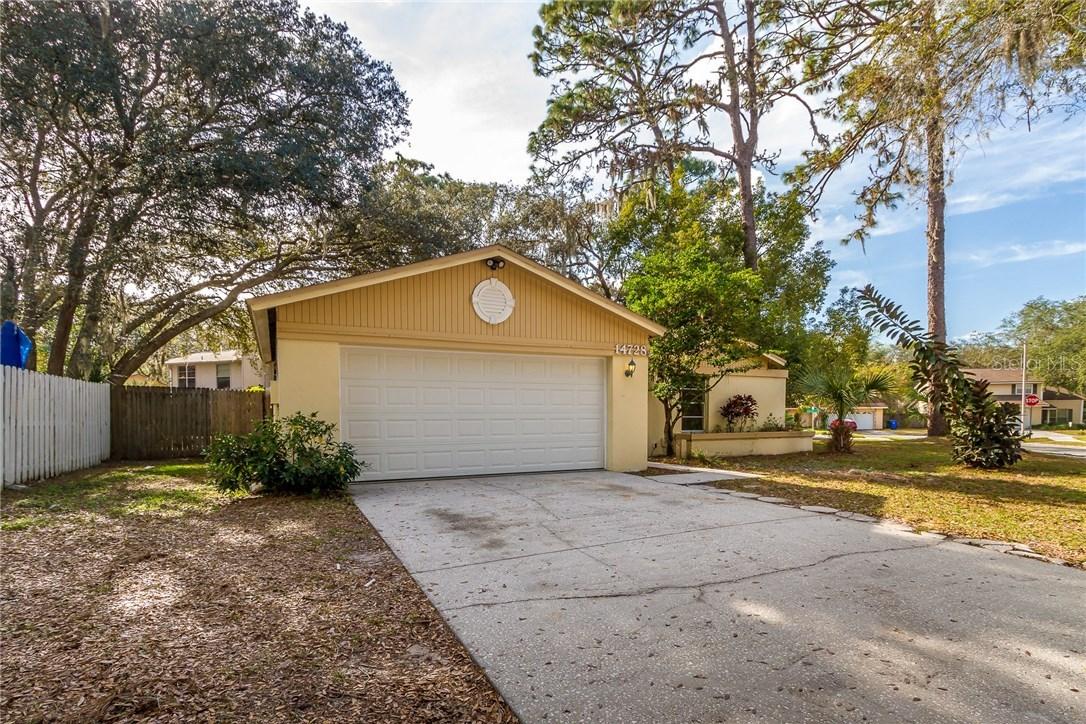 14728 Daybreak Dr., Lutz, FL 33559