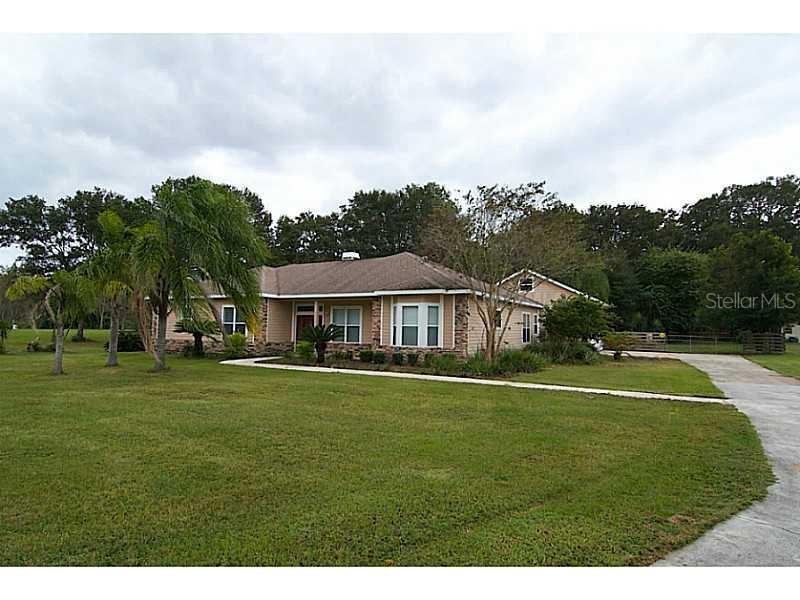 513 Cullaro Ln., Lutz, FL 33549