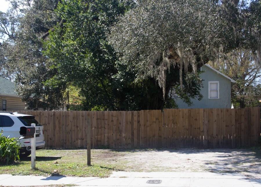 8320 N Boulevard, Tampa, FL 33604