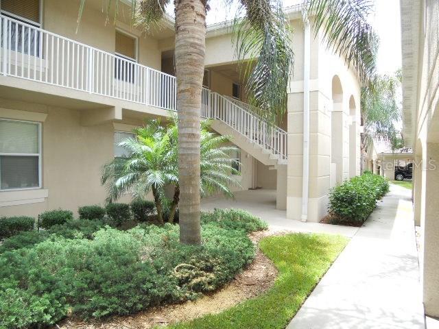 915 Fairwaycove Ln. #107, Bradenton, FL 34212