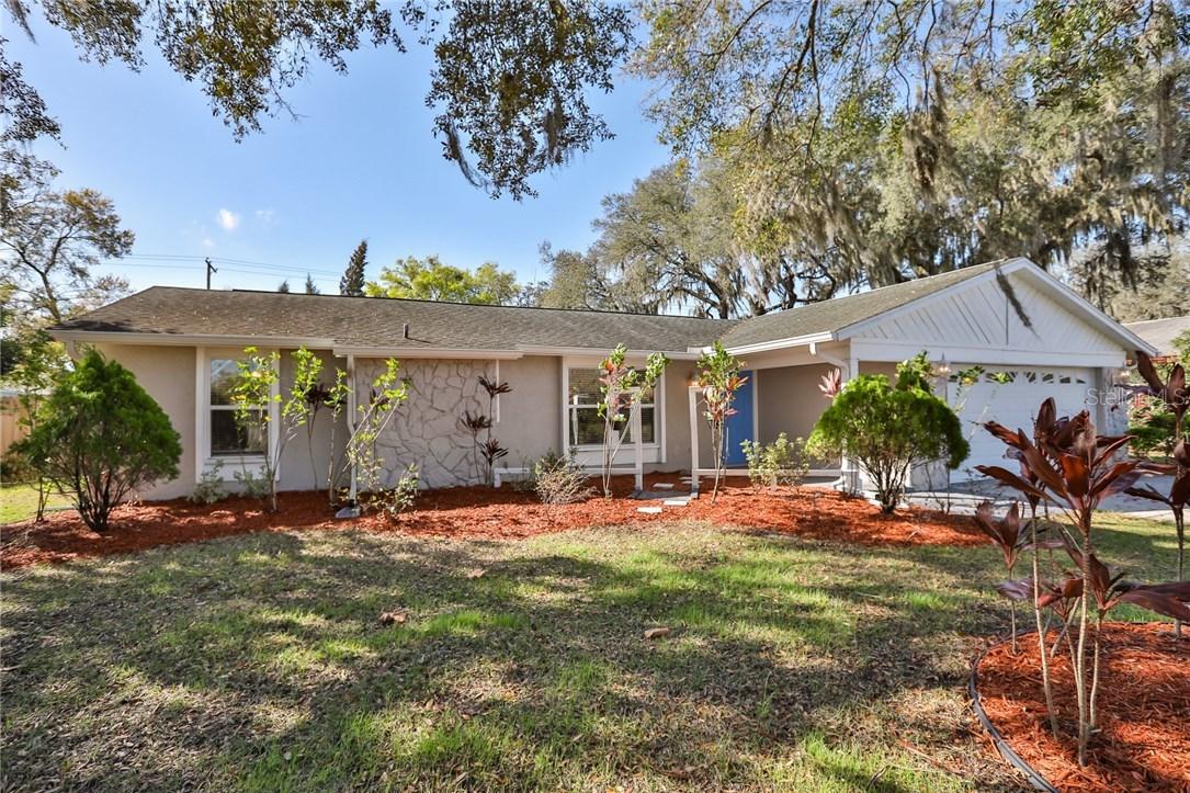 1307 Rustling Oaks Dr., Brandon, FL 33510