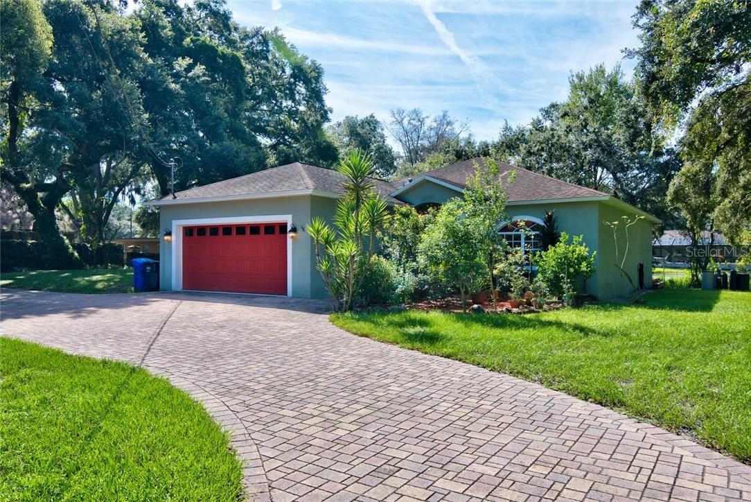 16101 Tampa St., Lutz, FL 33548
