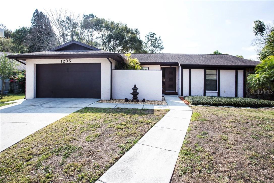 1205 Hiddenwood Ct Ct., Valrico, FL 33594