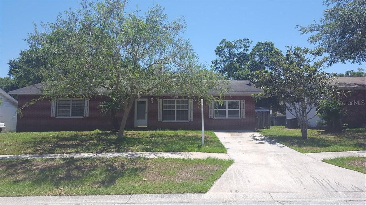 5228 Presidential St., Seffner, FL 33584