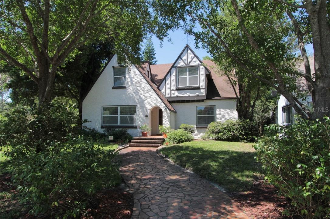 4255 1st Ave., St Petersburg, FL 33713