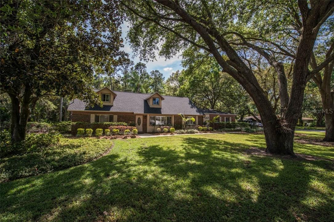719 Debra Lynne Dr., Brandon, FL 33511