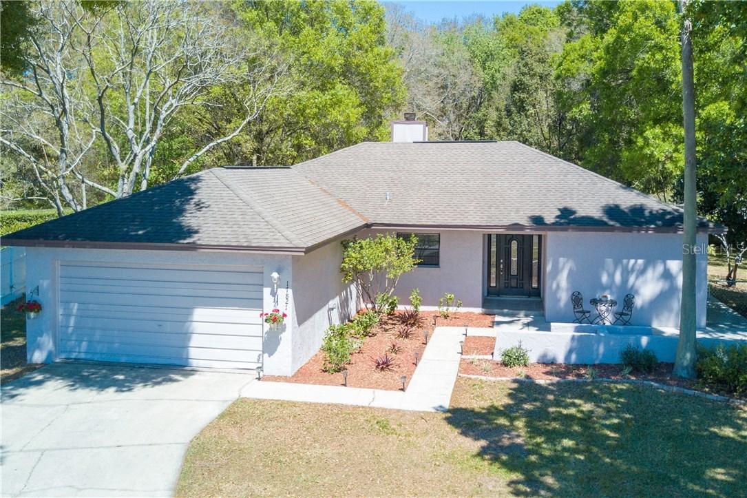 17821 Cranbrook Dr., Lutz, FL 33549