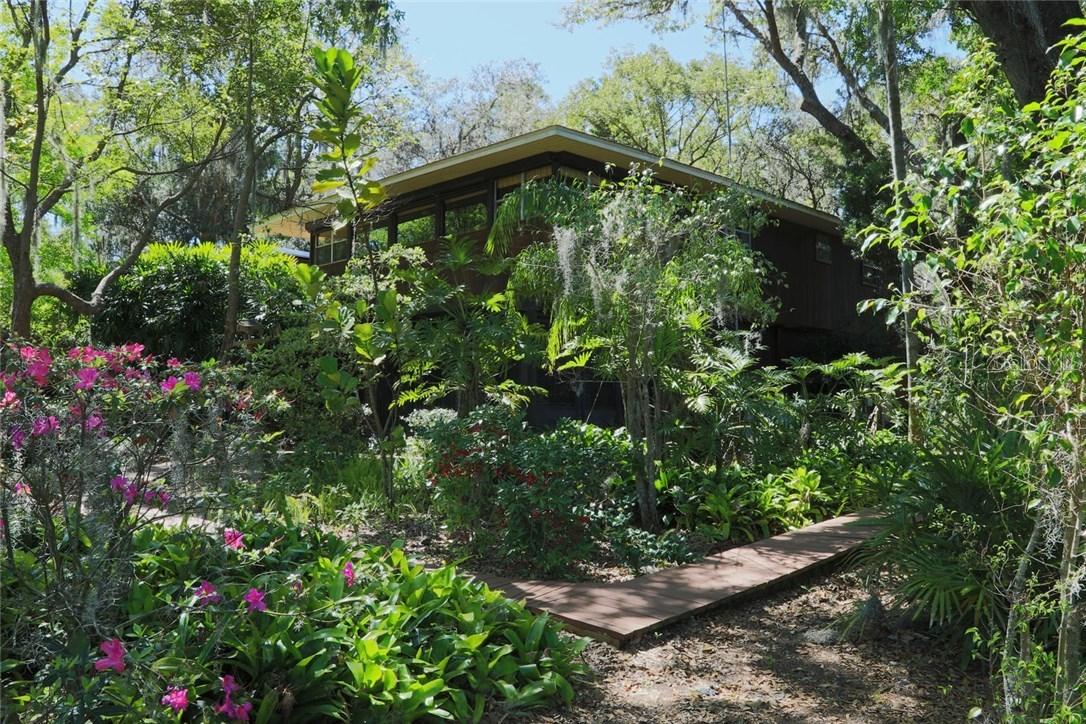 10022 Woodstock Rd., Odessa, FL 33556