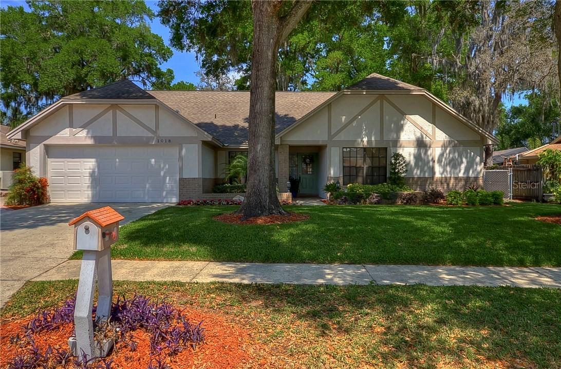 1018 Riflecrest Ave., Valrico, FL 33594