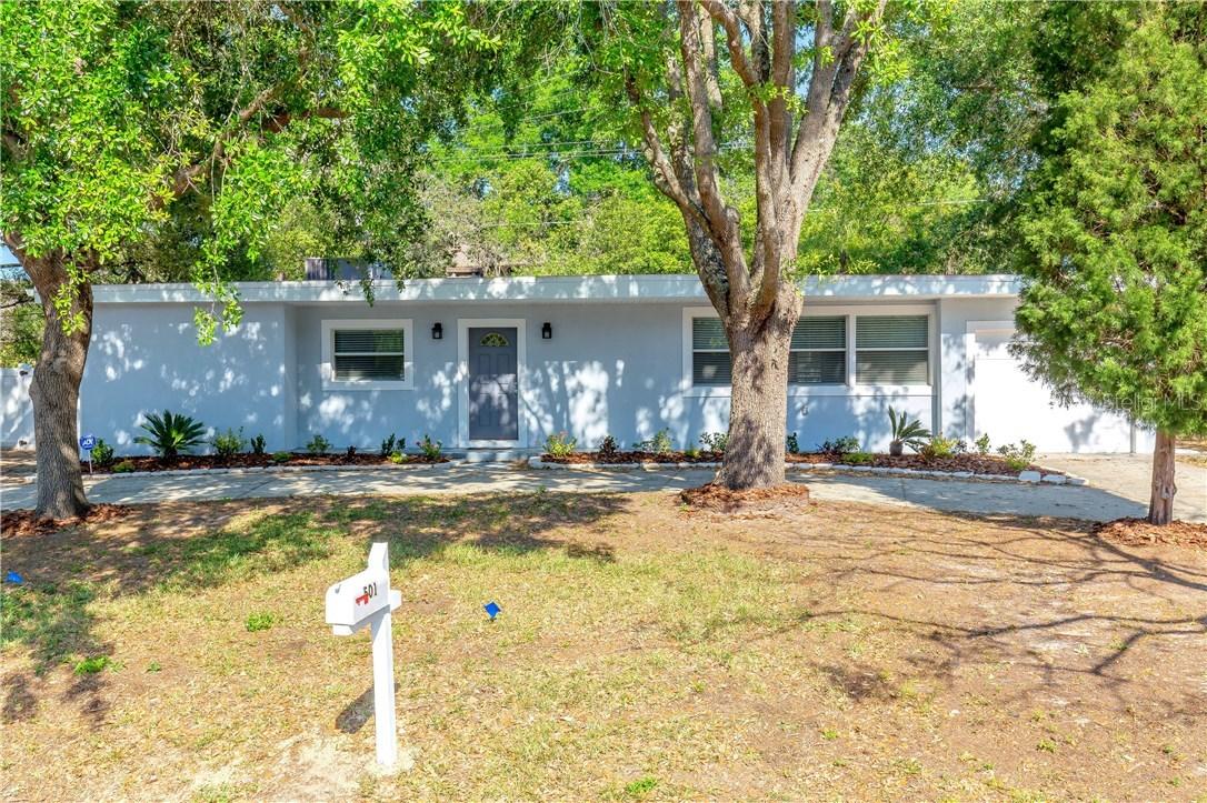 501 Carolyne St., Temple Terrace, FL 33617