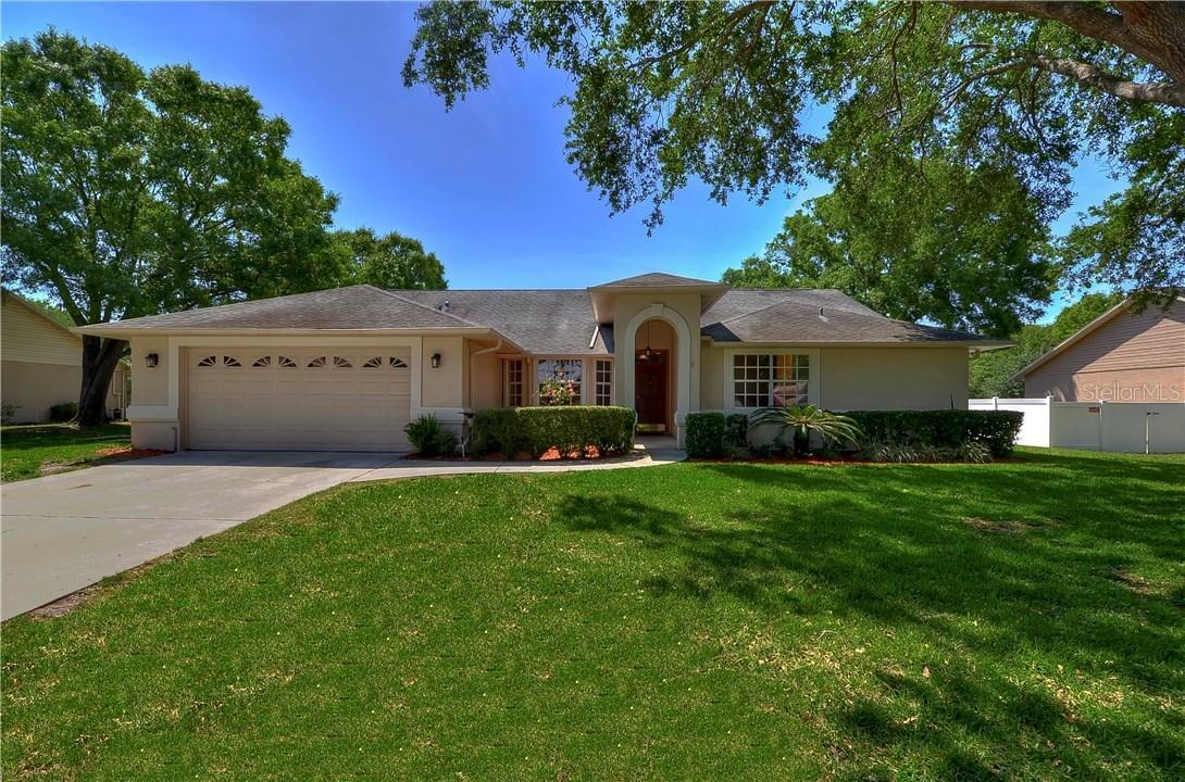3909 Castle Key Ln., Valrico, FL 33594