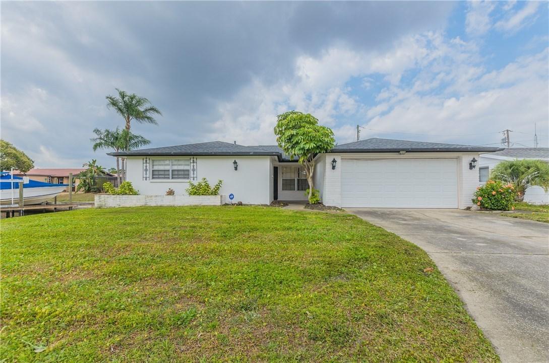 1111 Royalwood Dr., Holiday, FL 34690