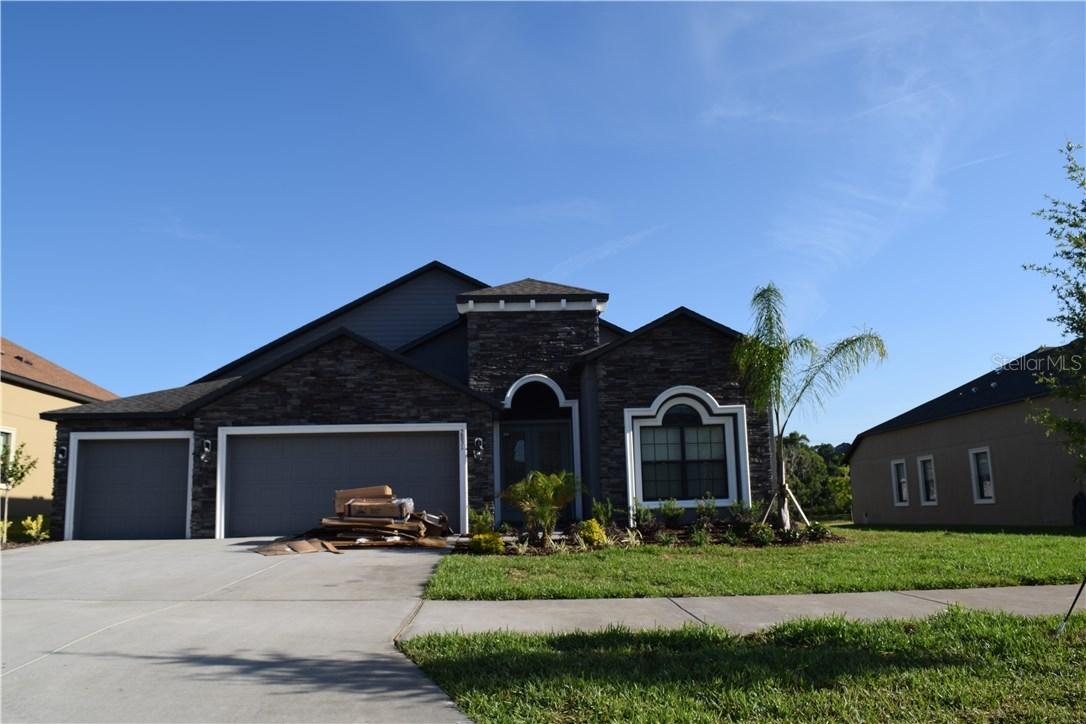 2831 Colewood Ln., Dover, FL 33527