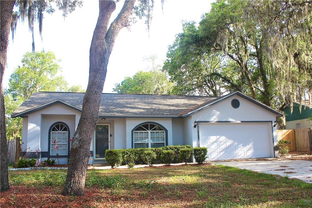 3920 Creek Woods Dr., Plant City, FL 33563