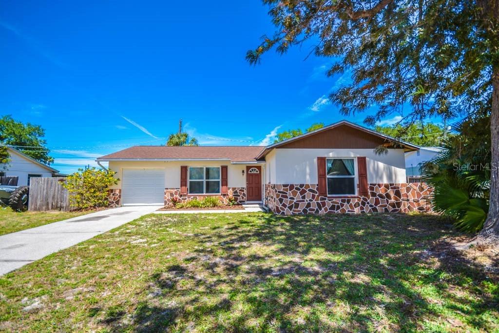 6004 Francis Dr., Apollo Beach, FL 33572