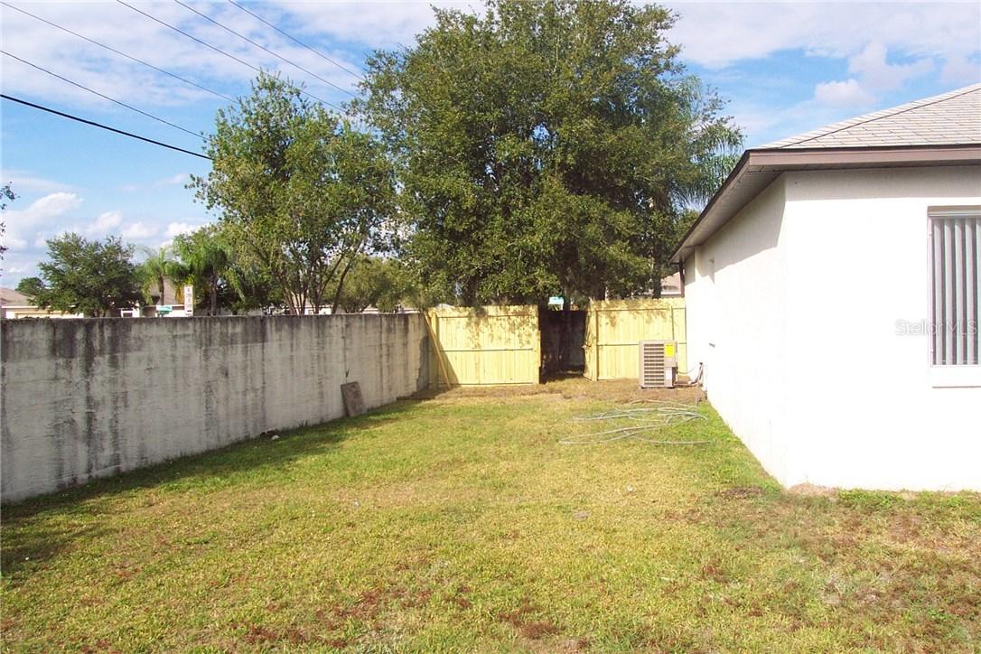 1445 Birchstone Ave., Brandon, FL 33511