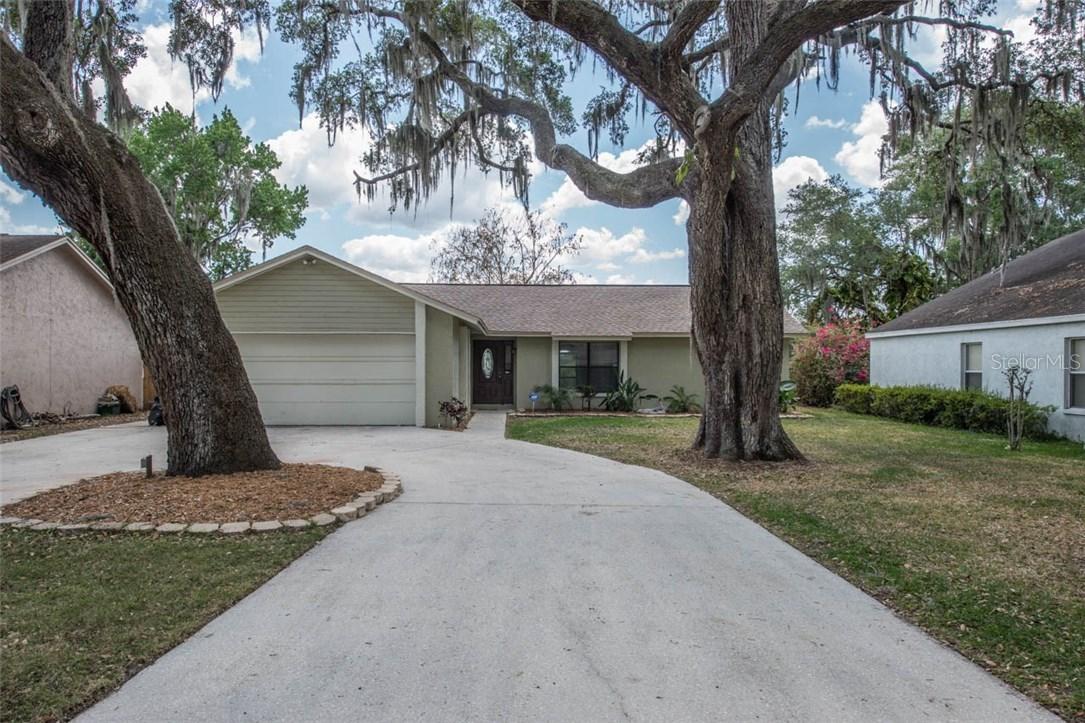 1829 Dockside Dr., Valrico, FL 33594