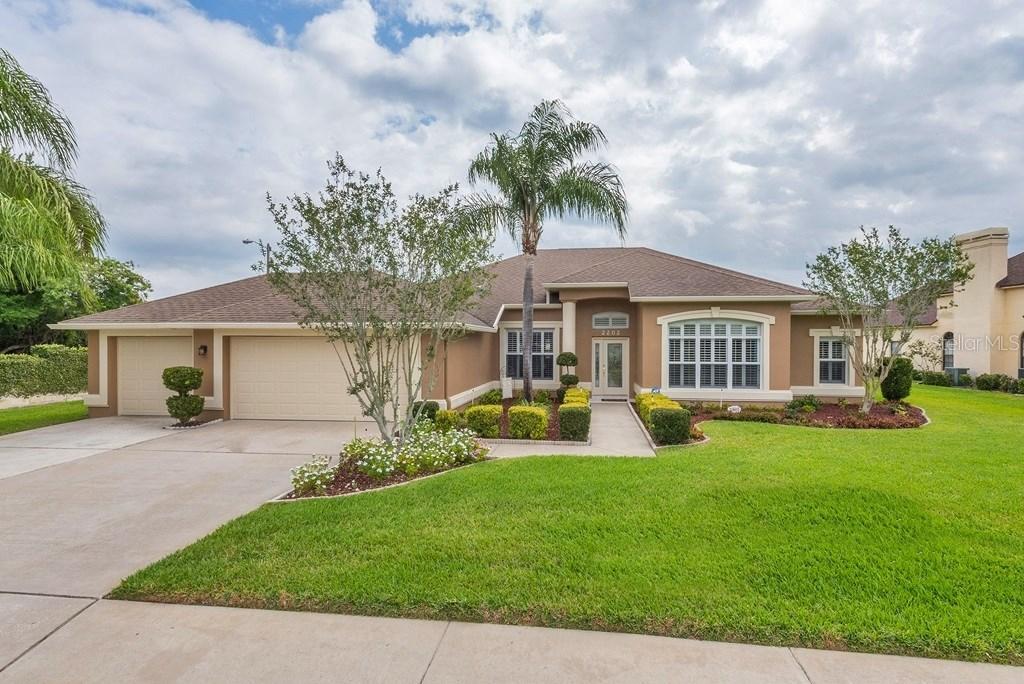 2202 Hickory Ridge Dr., Valrico, FL 33596