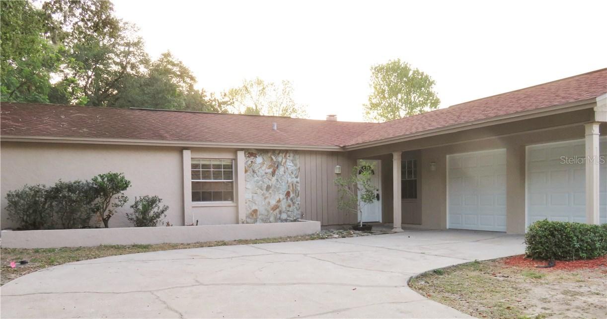 1204 Black Knight Dr., Valrico, FL 33594
