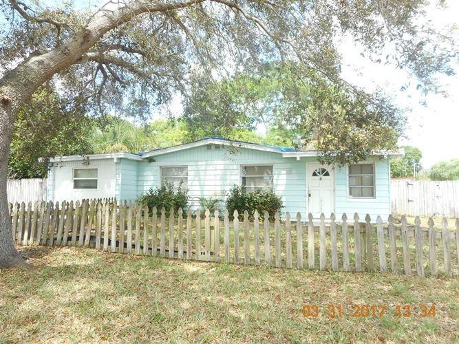 10369 108th Ave., Largo, FL 33773