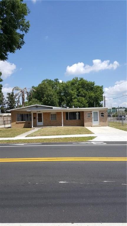 1746 Crystal Lake Dr., Lakeland, FL 33801