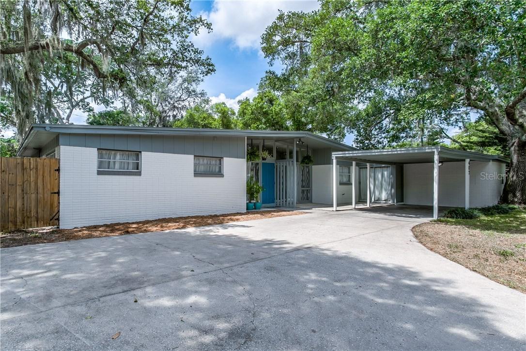 407 Courtney Dr., Temple Terrace, FL 33617