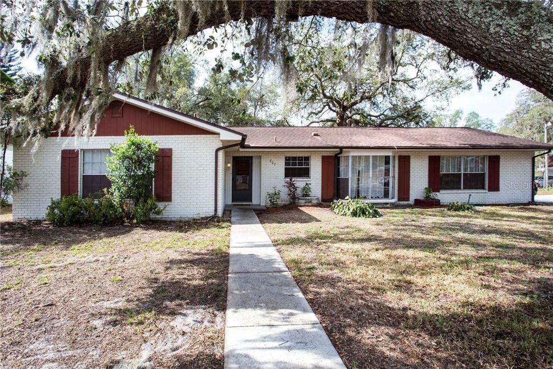 307 Windhorst Rd., Brandon, FL 33510