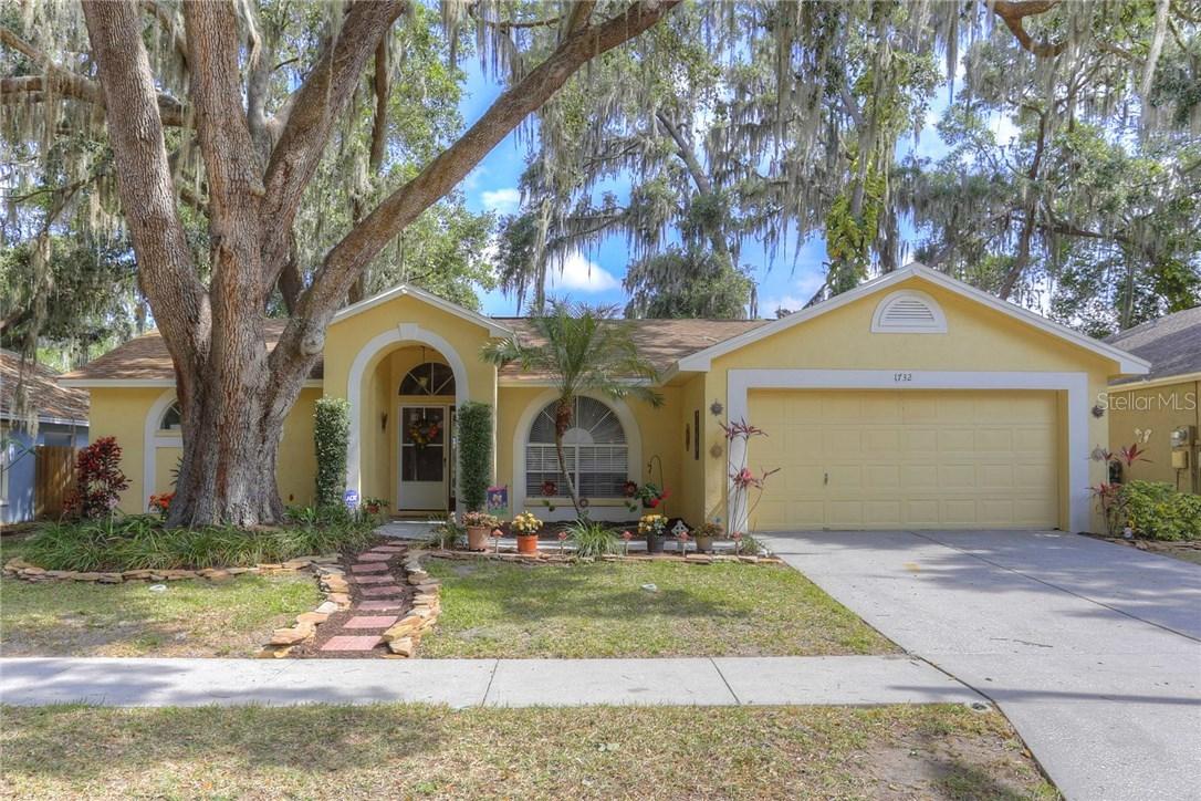 1732 Staysail Dr., Valrico, FL 33594