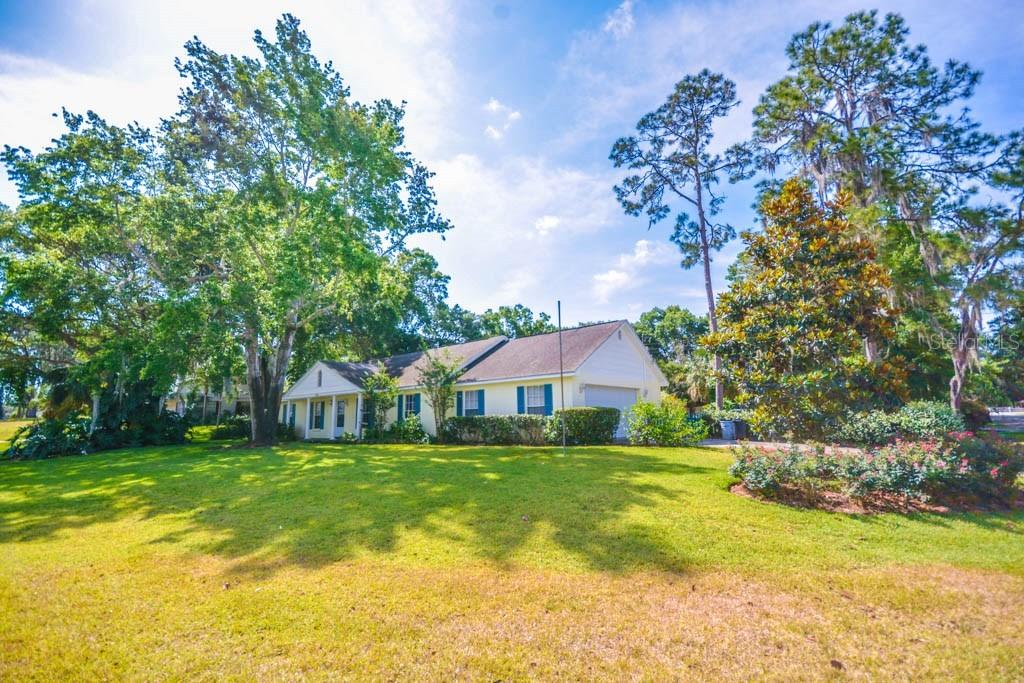 2005 Capri Rd., Valrico, FL 33594