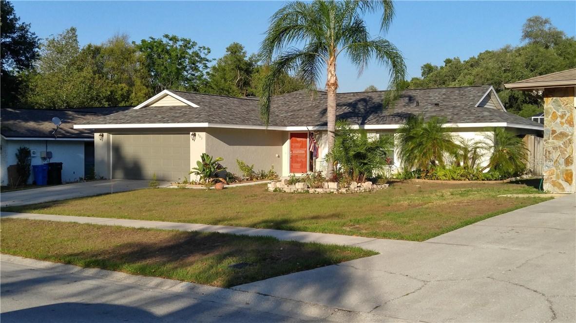 903 Tarawood Ln., Valrico, FL 33594