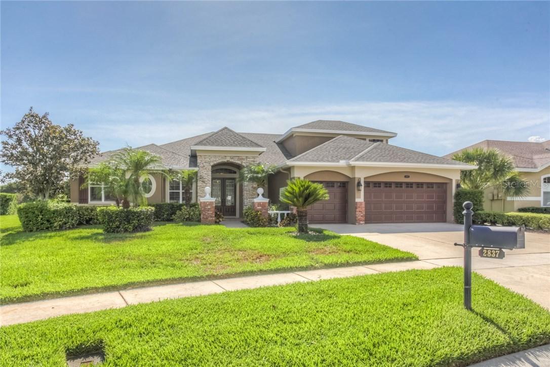 2837 Park Meadow Dr., Valrico, FL 33594