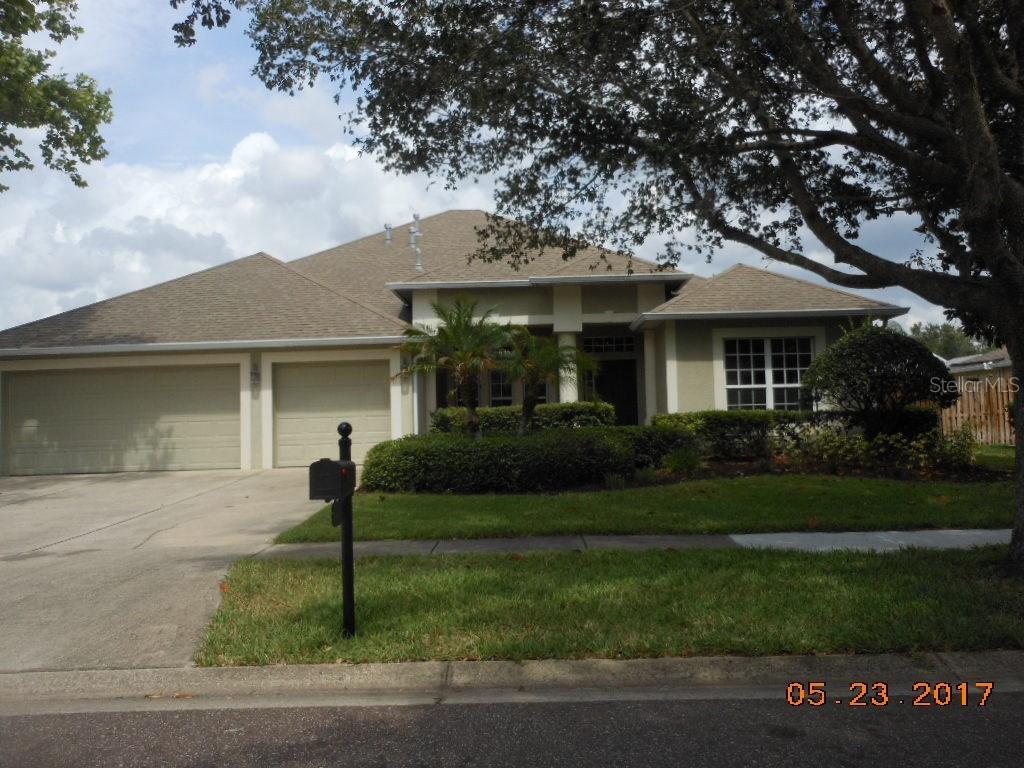 306 Harts Oak Pl., Seffner, FL 33584