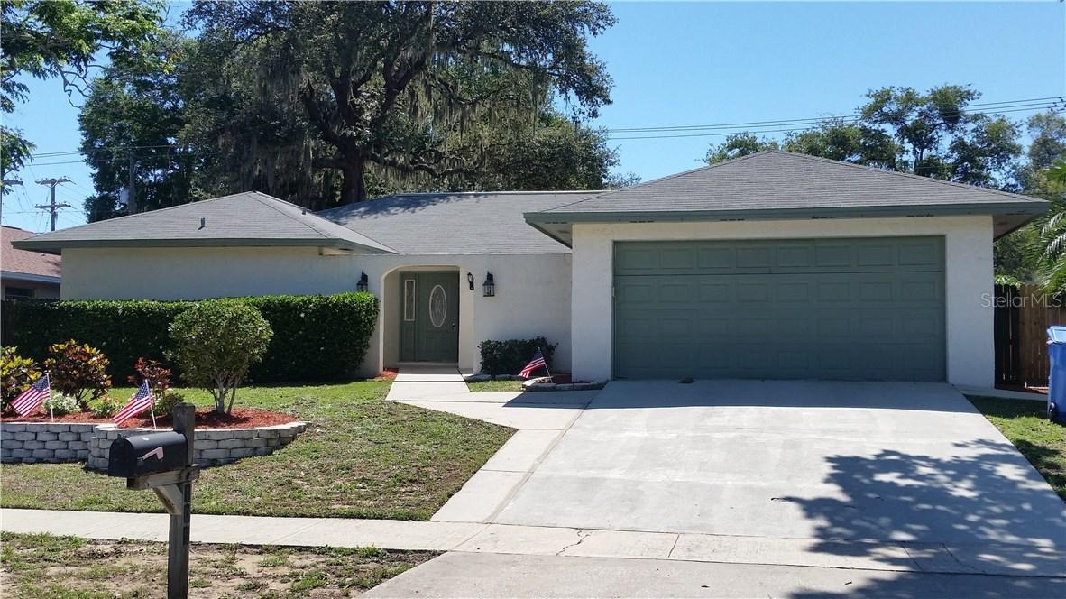 105 Foxwood Dr., Brandon, FL 33510