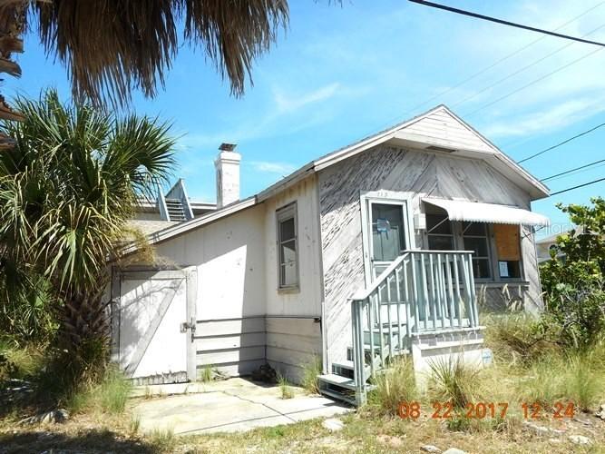 112 124th Ave., Treasure Island, FL 33706
