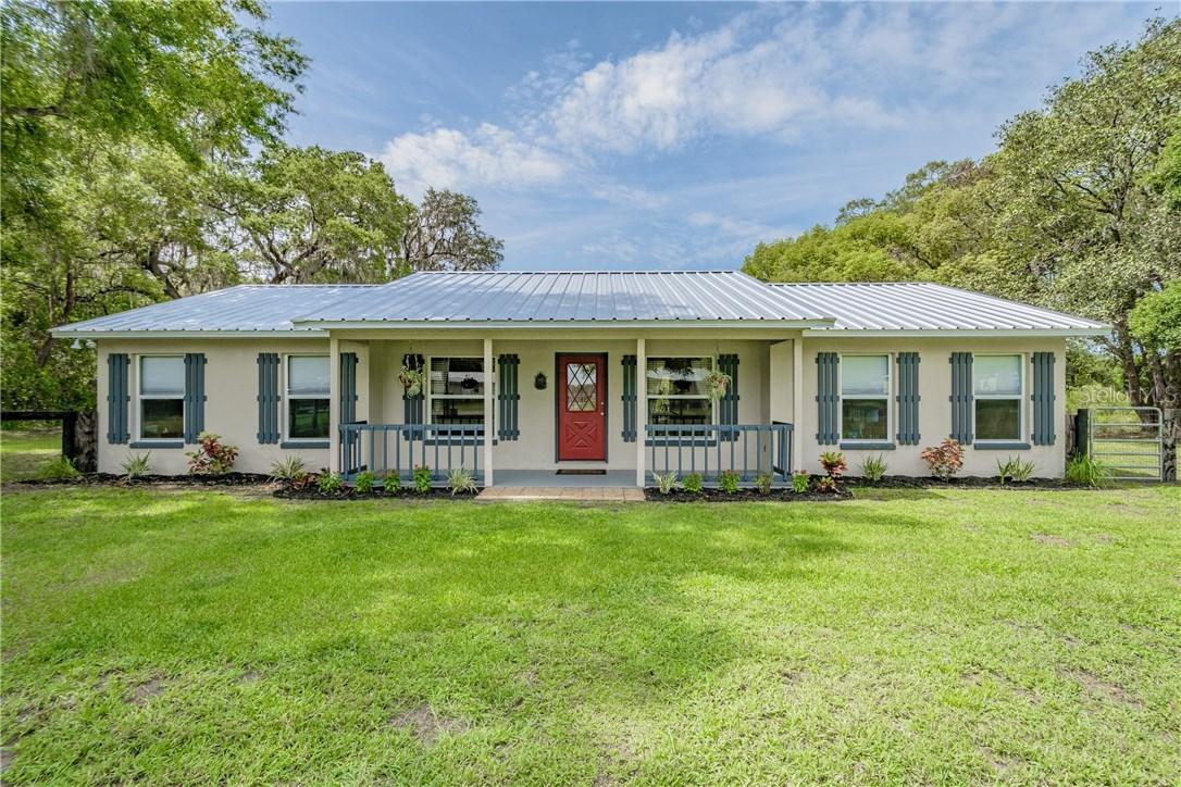 38212 Huff Dr., Zephyrhills, FL 33542