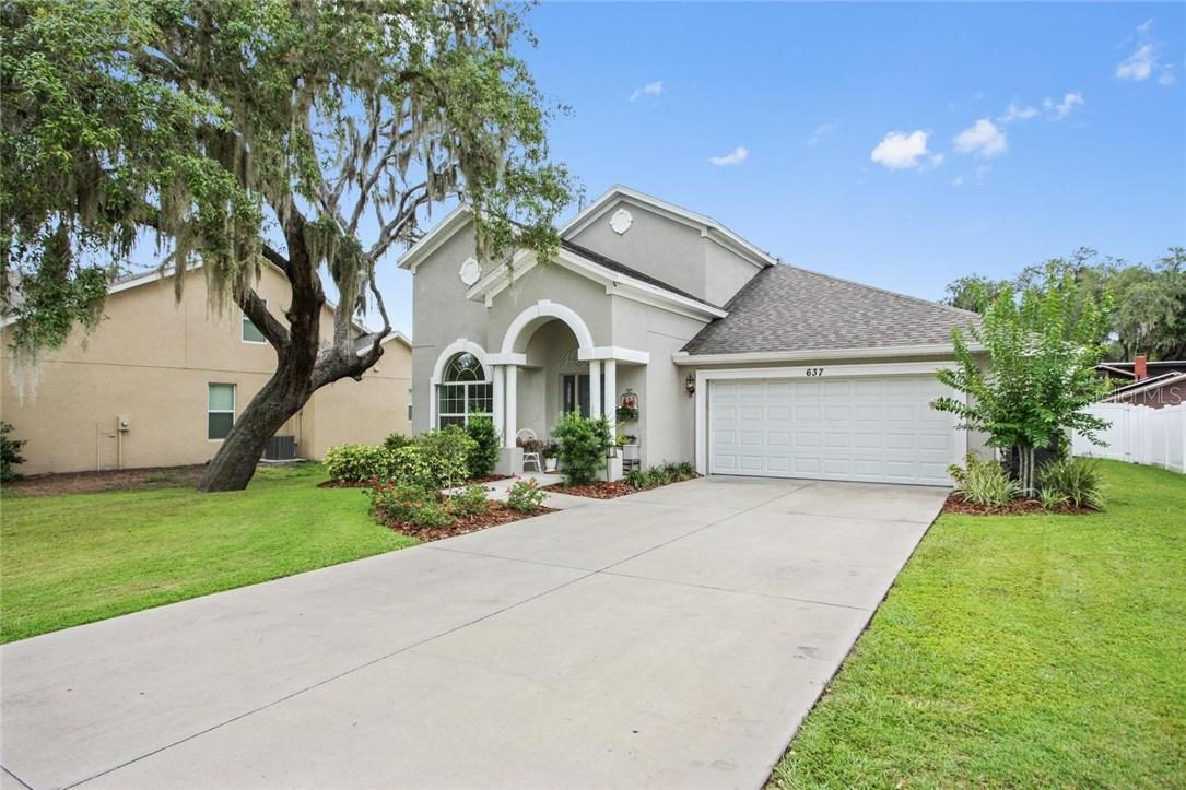 637 Limona Woods Dr., Brandon, FL 33510