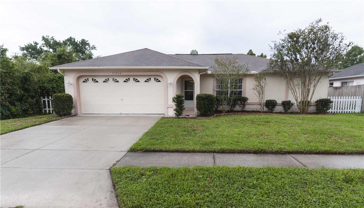 21616 Rosewood Ct., Lutz, FL 33549