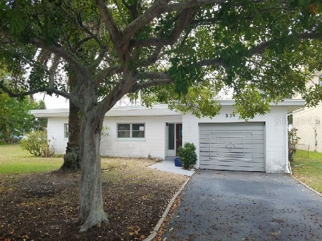 831 Bay Point Dr., Madeira Beach, FL 33708