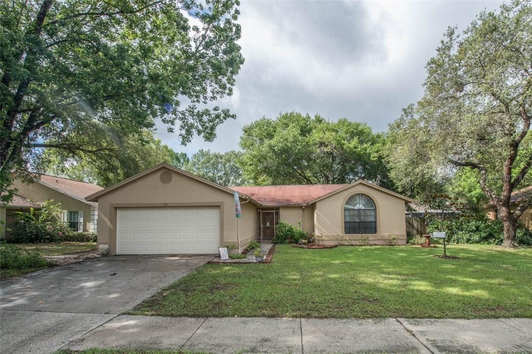 719 Chilt Dr., Brandon, FL 33510