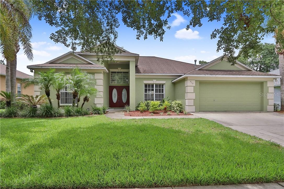 912 Innergary Pl., Valrico, FL 33594