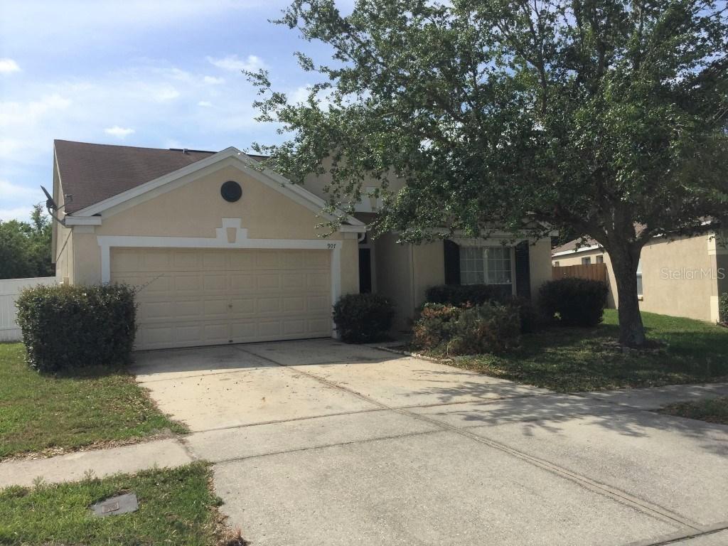 907 Summer Breeze Dr., Brandon, FL 33511
