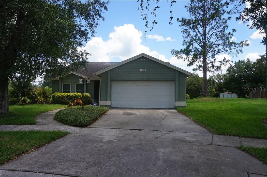 1207 Stern Way, Valrico, FL 33594
