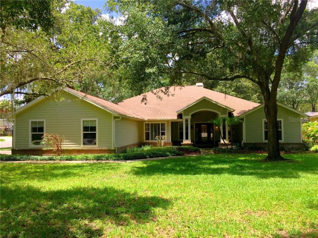 18202 Fox Trace Ct., Lutz, FL 33549